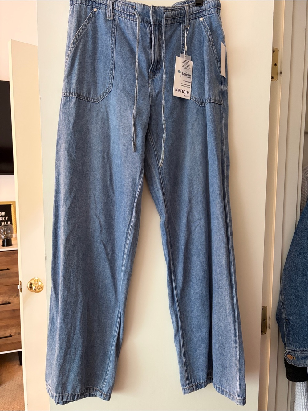 Kensie Relaxed Light Blue Denim Drawstring Jeans